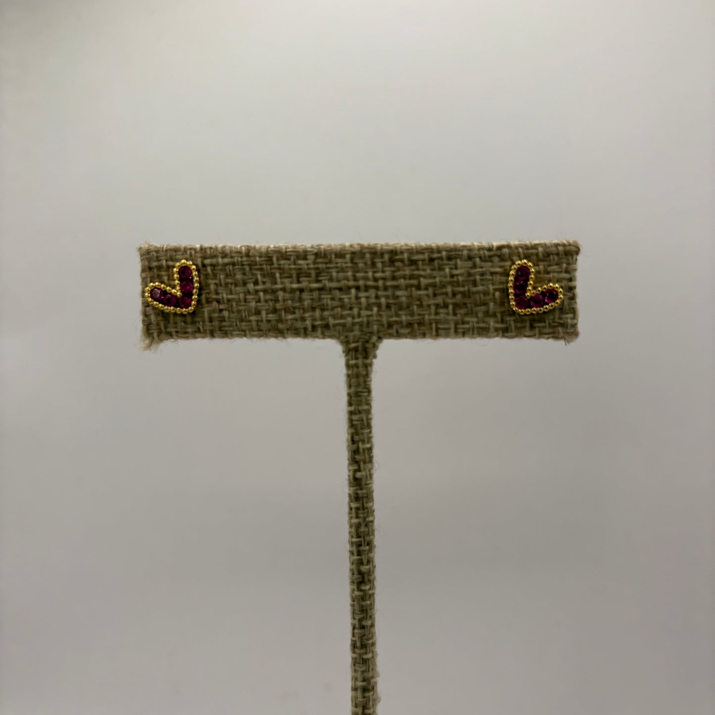 Eternal Heart Studs (Purple)